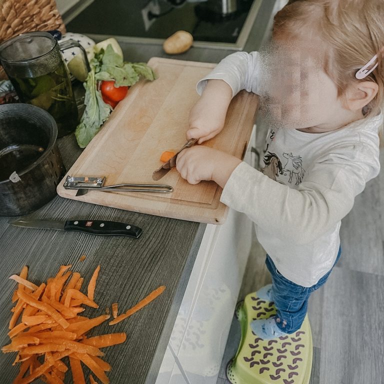 Sie suchen eine vertrauensvolle und herzliche Betreuung in Stuhr? Bei mir finden Kinder ein liebevolles Zuhause, in dem sie sicher aufwachsen, spielerisch lernen und jeden Tag Freude erleben.